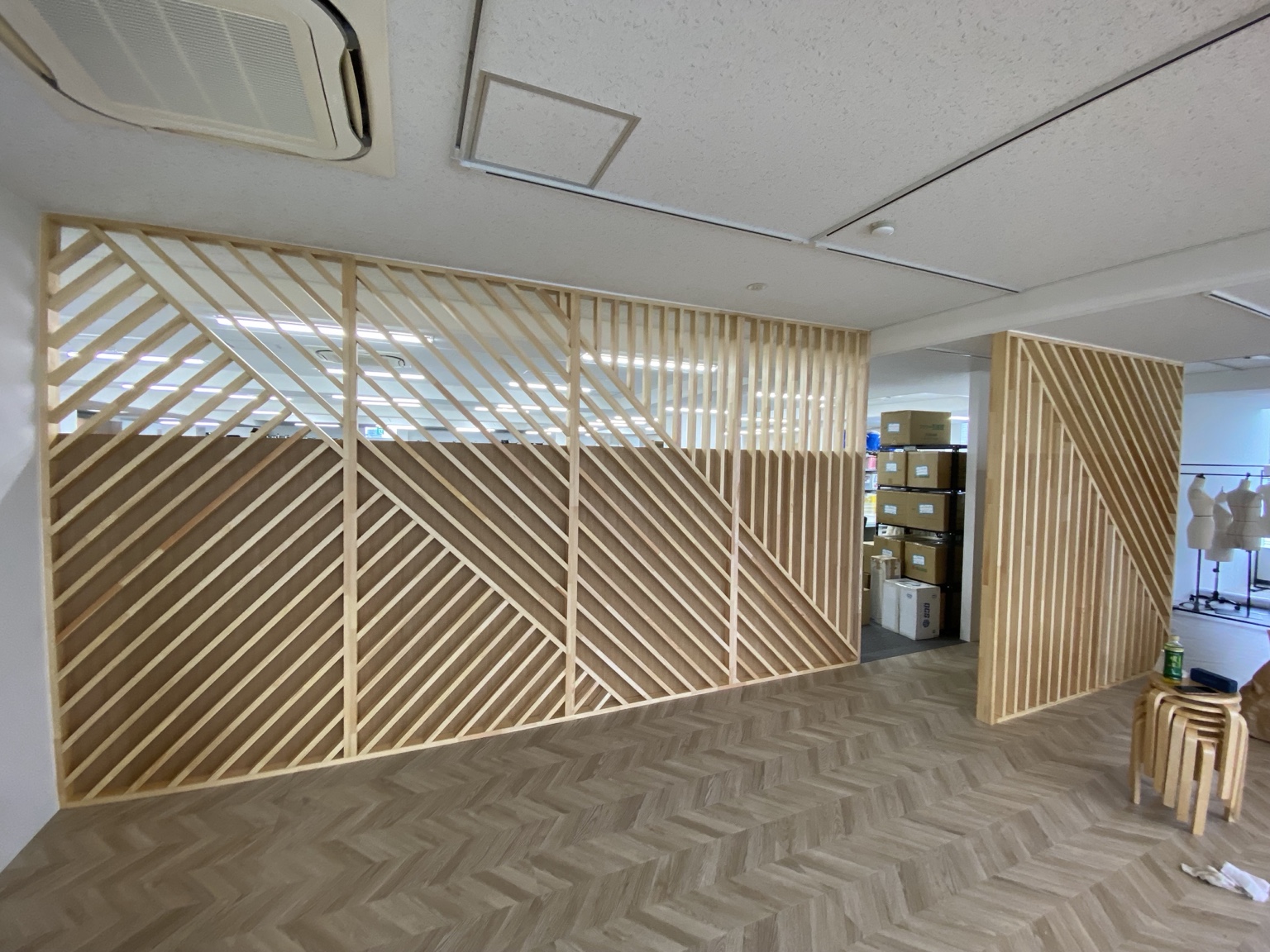 木製ルーバー造作の施工実績